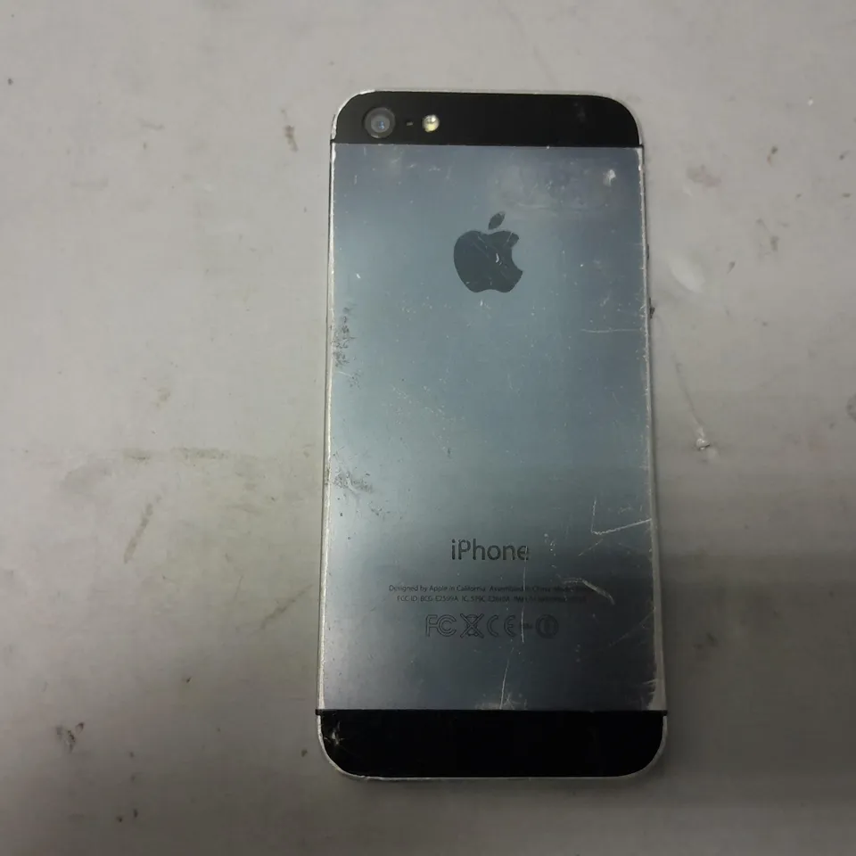 APPLE IPHONE 5 (A1429) SMARTPHONE 