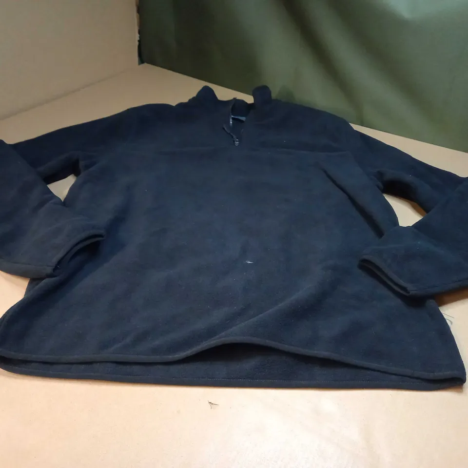 ASOS BLACK FLEECED JUMPER - LARGE