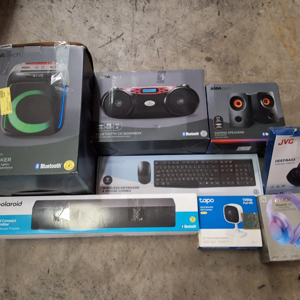 PALLET CONTAINING ASSORTED ELECTRICAL RETURNS INCLUDING BLUETOOTH PARTY SPEAKER, 25W COMPACT SOUNDBAR, WIRELESS KEYBOARD AND MOUSE SET, HEADPHONES & GAMING SPEAKERS