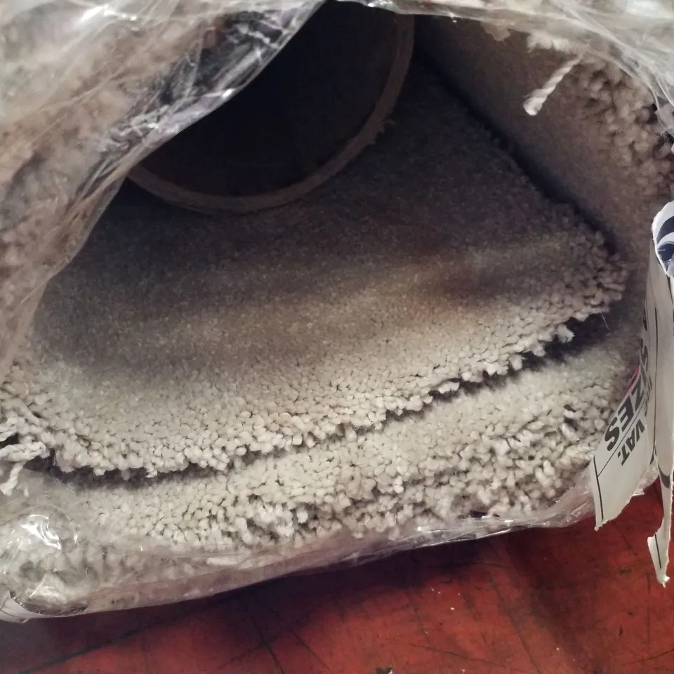 ROLL OF QUALITY ULTIMATE IMPRESSIONS MERIT CARPET APPROXIMATELY 6.5×4M