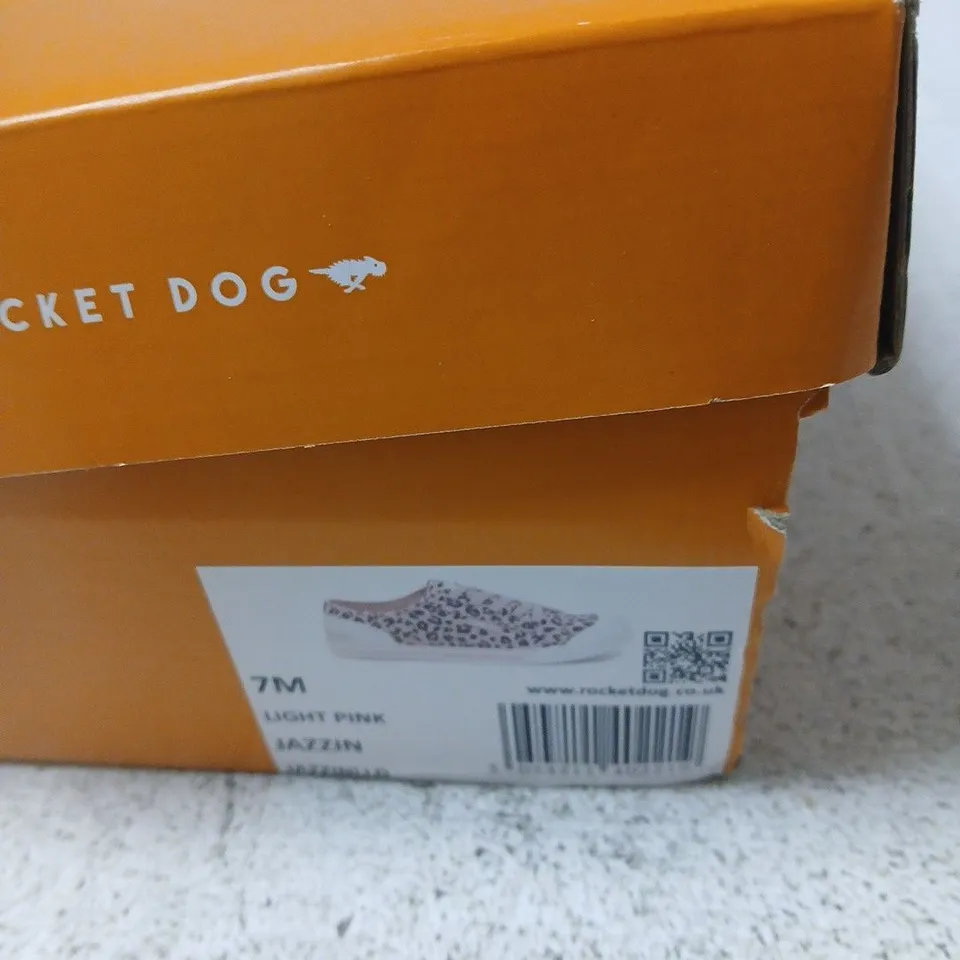 BOXED ROCKET DOG LEOPARD PRINT SNEAKERS – UK 7 (WOMEN)
