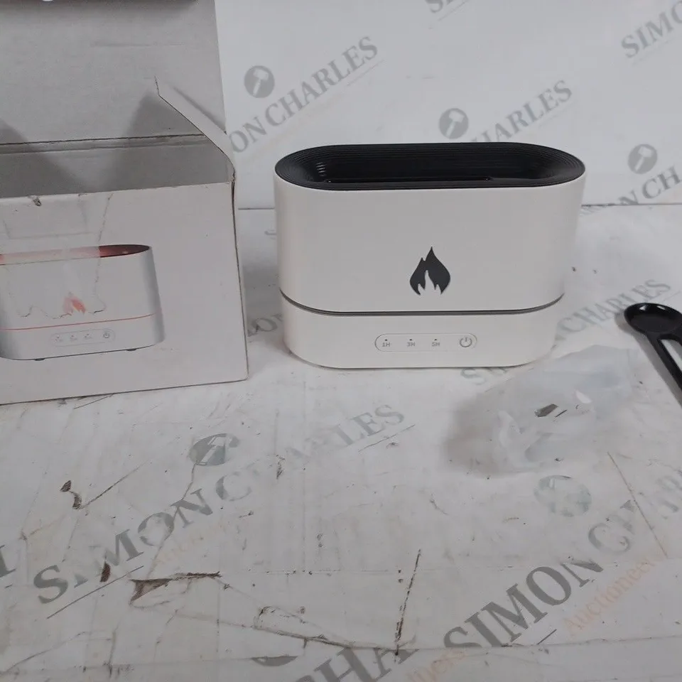 PORTABLE HEATER IN WHITE 