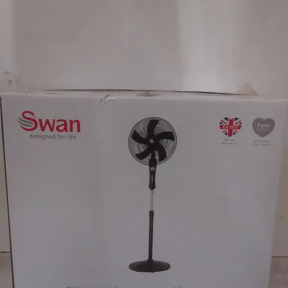 BOXED SWAN FREESTANDING 16" ELECTRIC FAN RRP £78