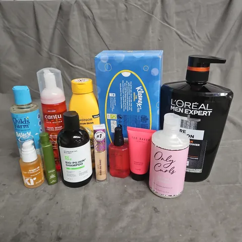 APPROXIMATELY 20 ASSORTED HEALTH & BEAUTY PRODUCTS TO INCLUDE - KERATIN REVOLUTION ARGAN OIL HAIR TREATMENT - ONLY CURLS ALL CURL CLEANSER - CANTU CURLING MOUSSE - ETC