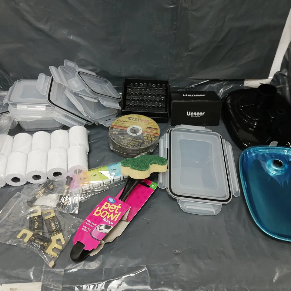 BOX OF APPROXIMATELY 8 ASSORTED ITEMS TO INCLUDE - CONTAINERS, UENEER DENTAL, AND CISVIS 4 1/2 " ETC. 