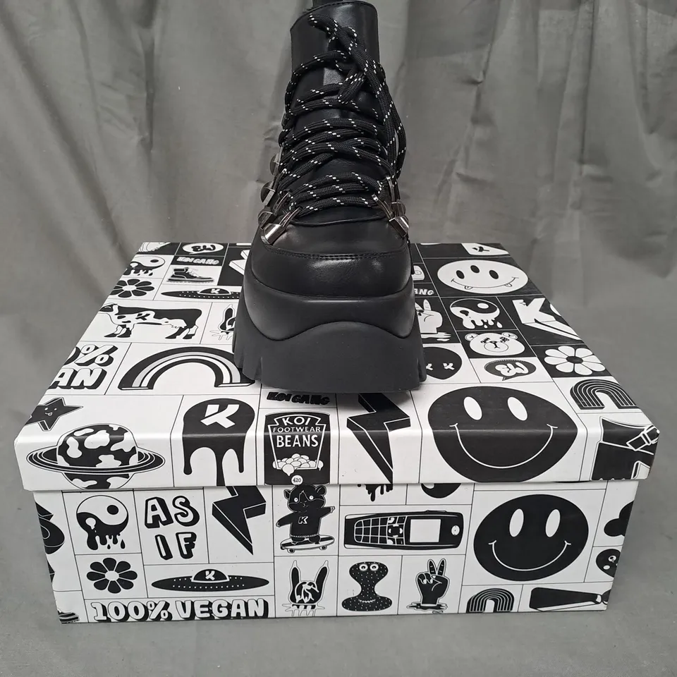 BOXED PAIR OF KOI VEGAN SIGMAR CHUNKY HIKING BOOTS IN BLACK UK SIZE 3
