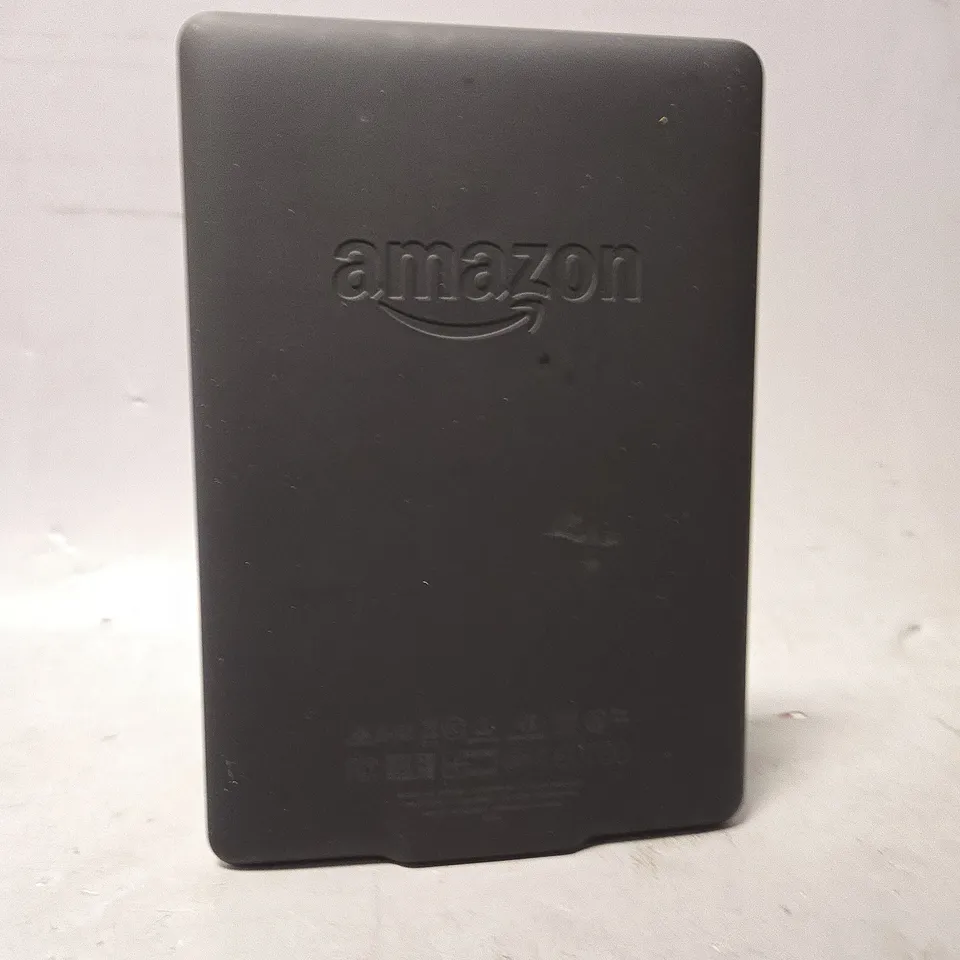 AMAZON KINDLE E-READER