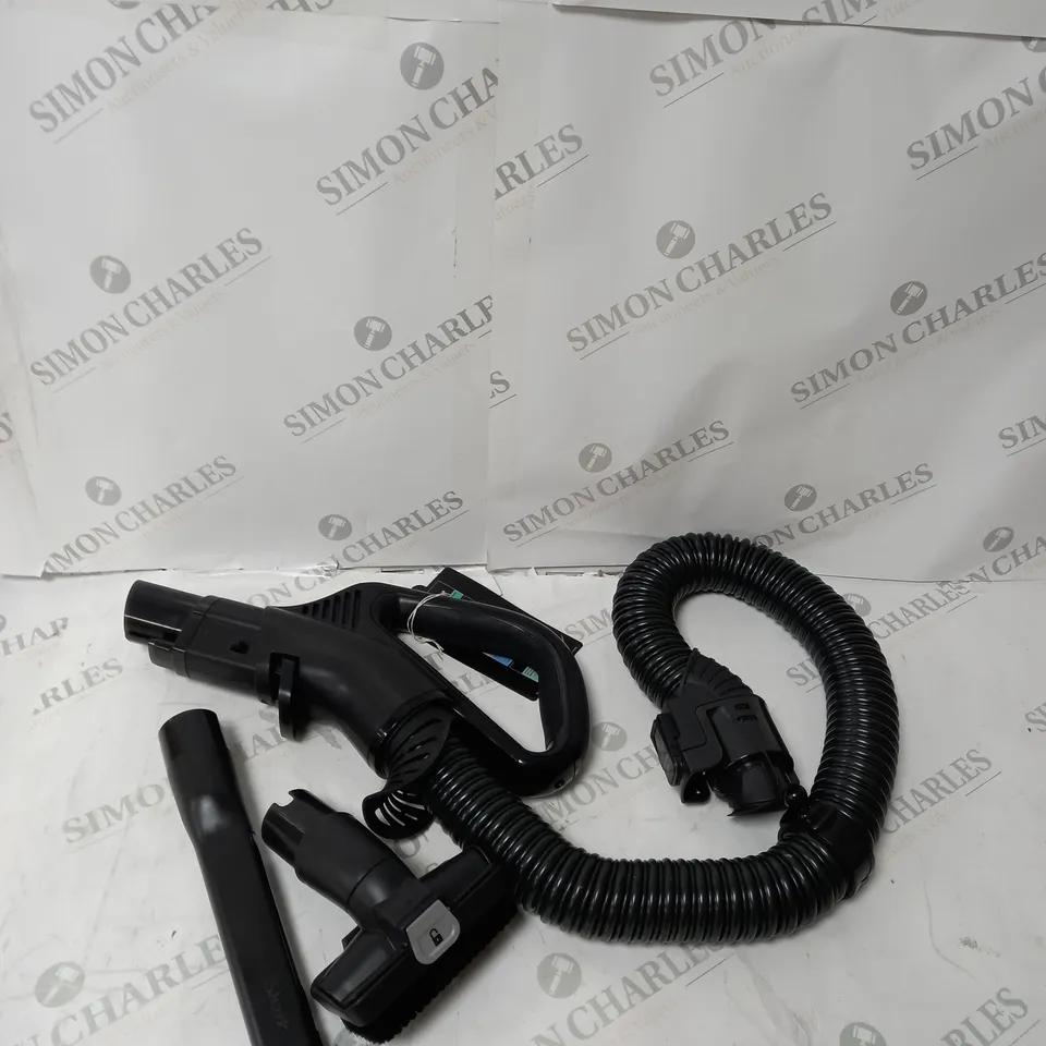 SHARK STRATOS UPRIGHT VACUUM CLEANER WITH PET-TOOL & CAR KIT NZ860UK - COLLECTION ONLY