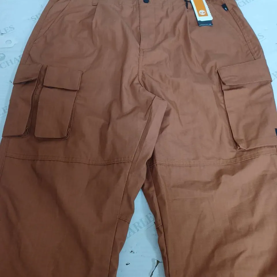 TIBERLAND BROWN CARGO PANTS - W35 L32