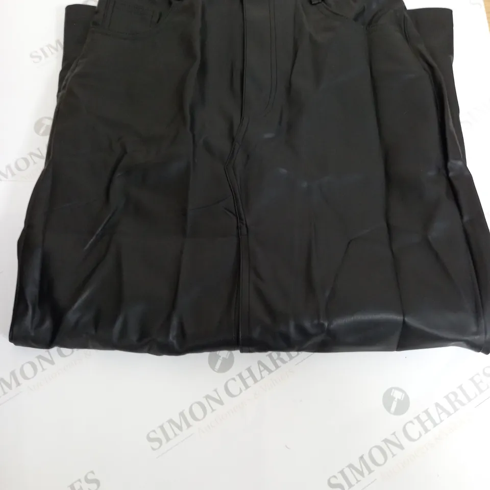 PULL&BEAR SKINNY BLACK JEANS - EUR S