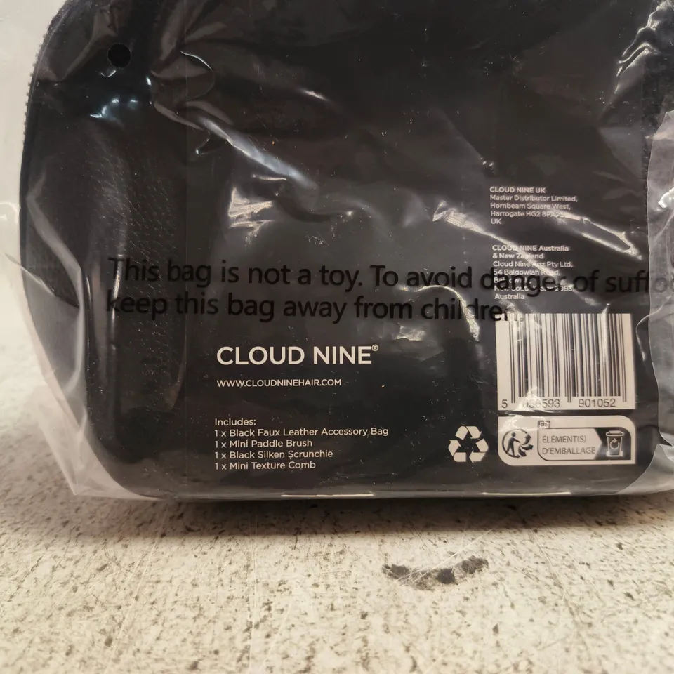SEALED CLOUD NINE HAIR STYLING GIFT BAG