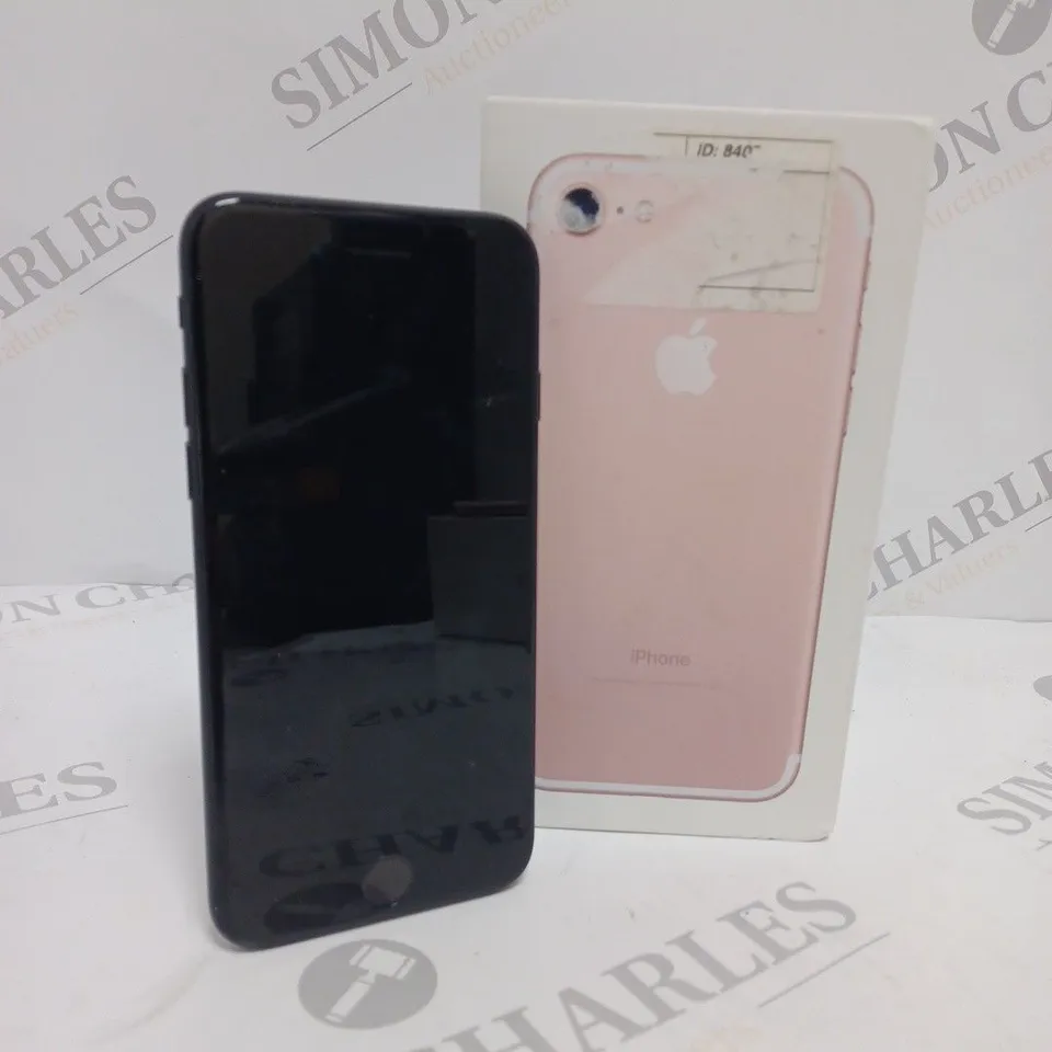 APPLE IPHONE 7 (A1778) SMARTPHONE
