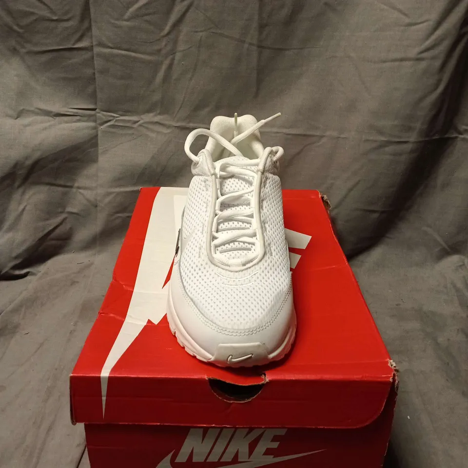 BOXED PAIR OF  NIKE AIR MAX PULSE SN54 – WHITE, UK 9.5 (EU 44.5)