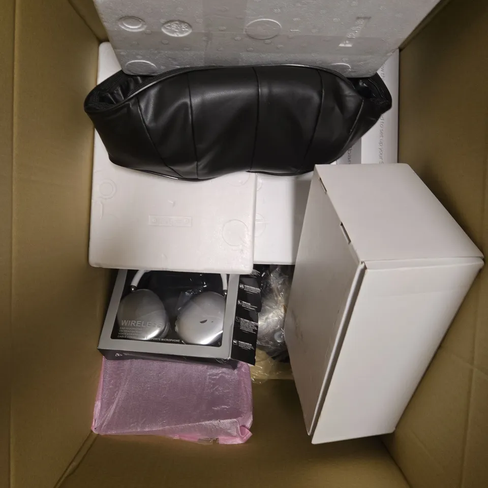 APPROXIMATELY 10 ASSORTED ELECTRICAL PRODUCTS TO INCLUDE KETTLE, NECK MASSAGER, HEADPHONES ETC 