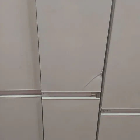 KENWOOD KIFF5022 INTEGRATED 50/50 FRIDGE FREEZER - SLIDING HINGE