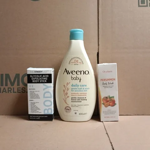 APPROXIMATELY 15 ASSORTED COSMETIC ITEMS TO INCLUDE AVEENO, OCEAURA, ETC - COLLECTION ONLY