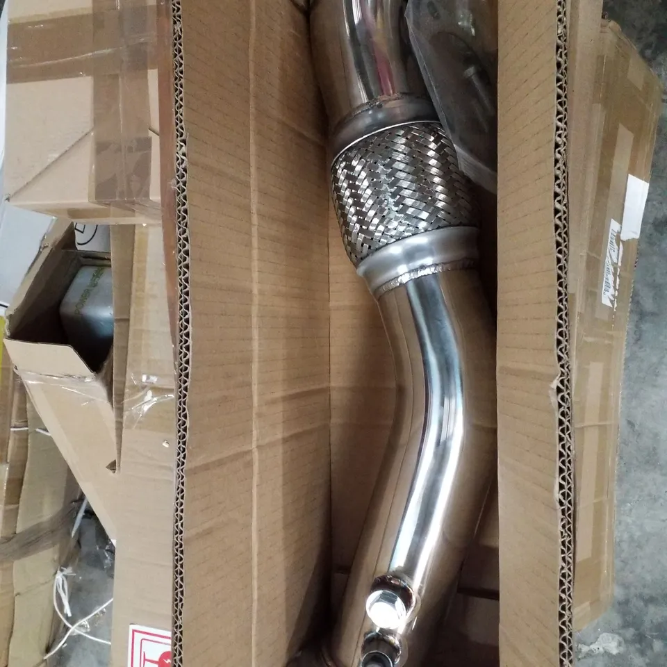 BOXED DOWNPIPE