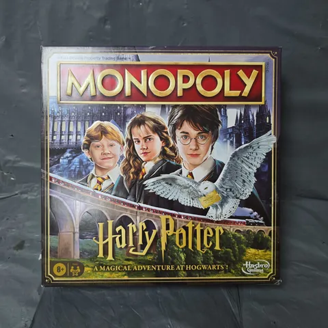 BOXED MONOPOLY HARRY POTTER GAME