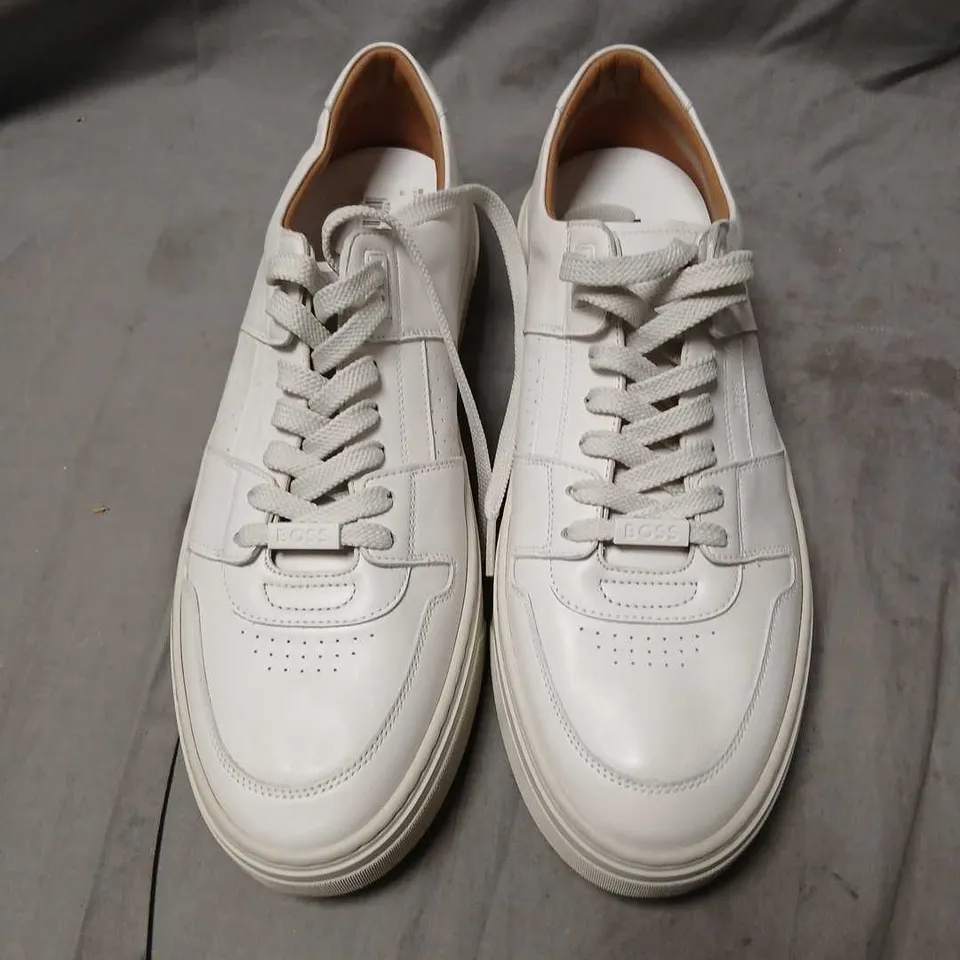 HUGO BOSS WHITE LEATHER SNEAKERS – UK 11 (MEN'S)