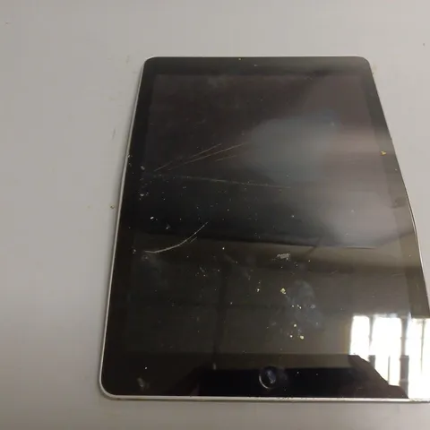 APPLE IPAD A1893