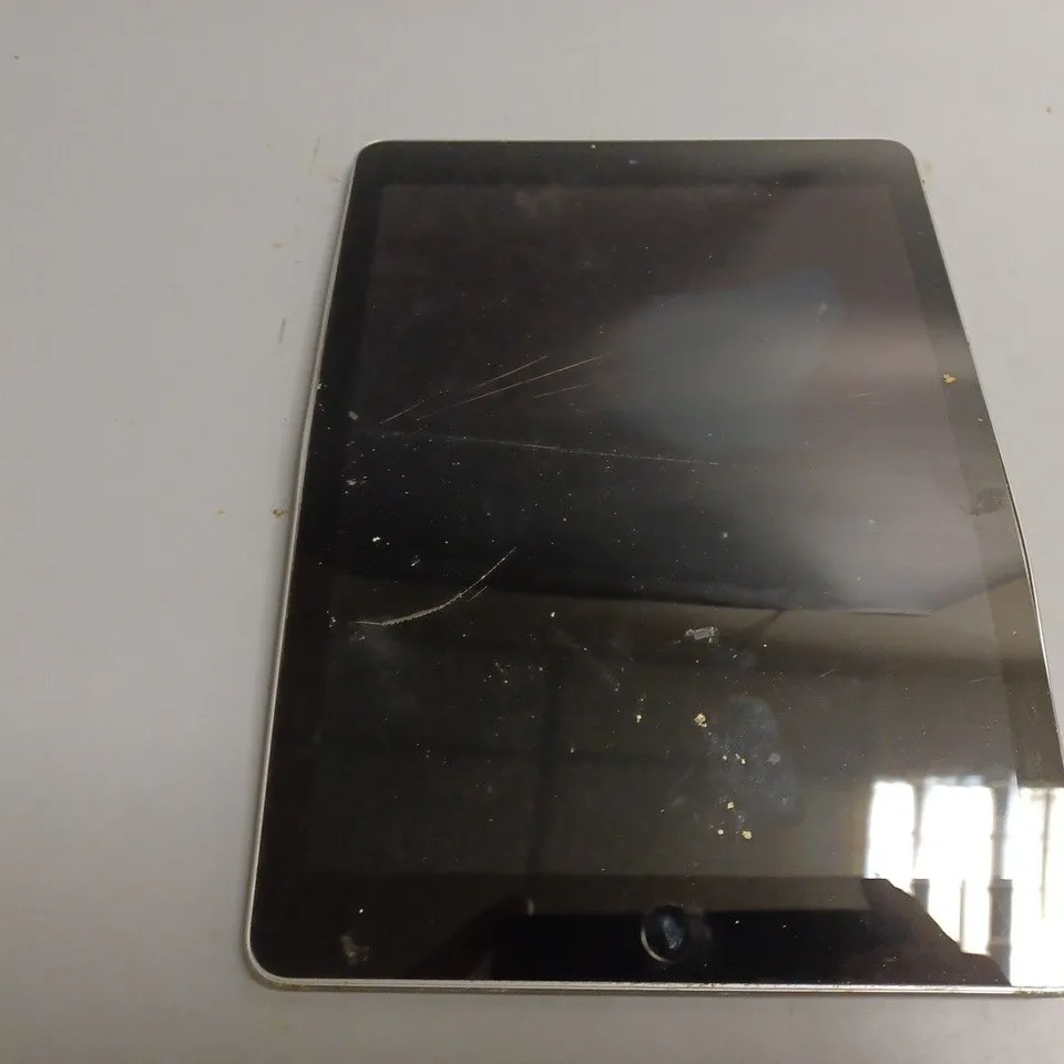 APPLE IPAD A1893