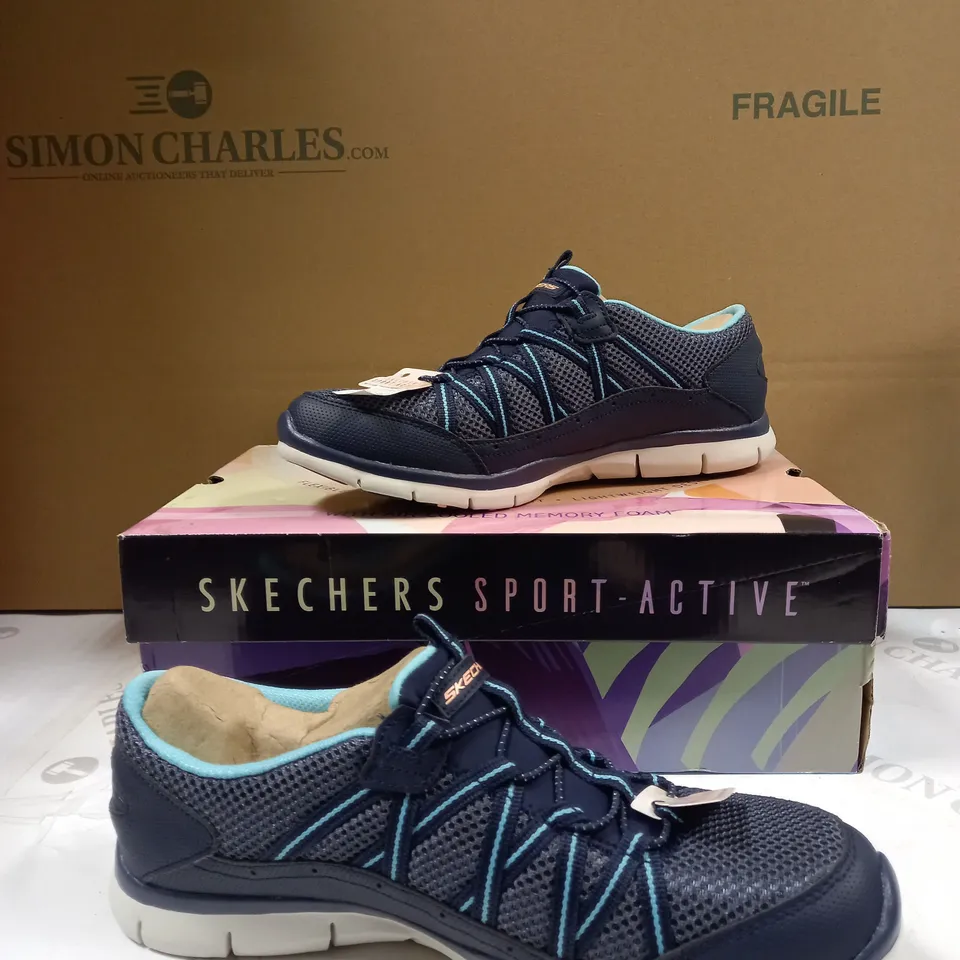 SKETCHERS SPORT ACTIVE TRAINER SIZE 6