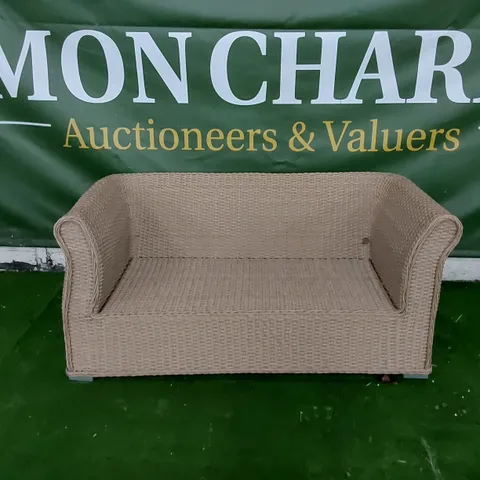 DESIGNER RATTAN GARDEN/PATIO SOFA