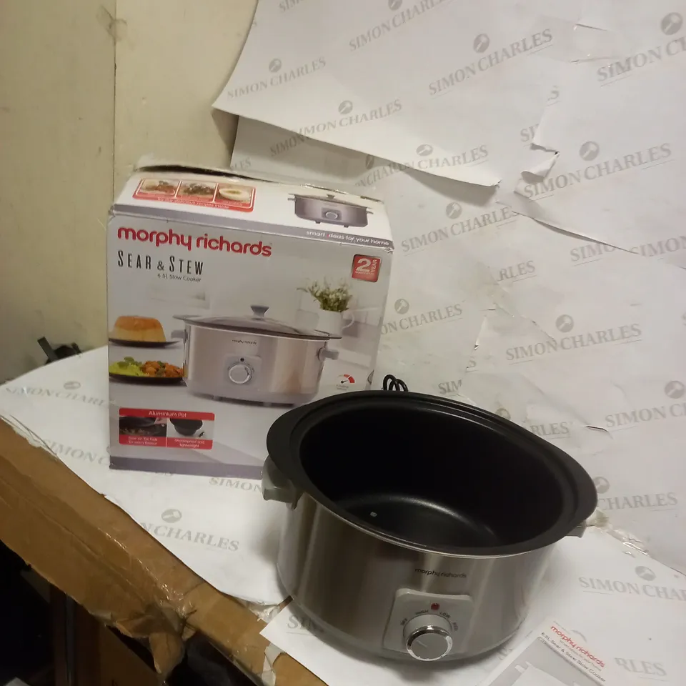 MORPHY RICHARDS 461014 SEAR & STEW ALUMINIUM SLOW COOKER