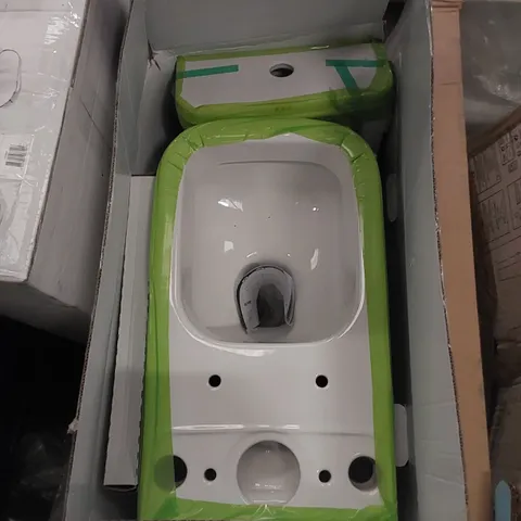 BOXED COOKE&LEWIS SANTORO CLOSE COUPLED TOILET