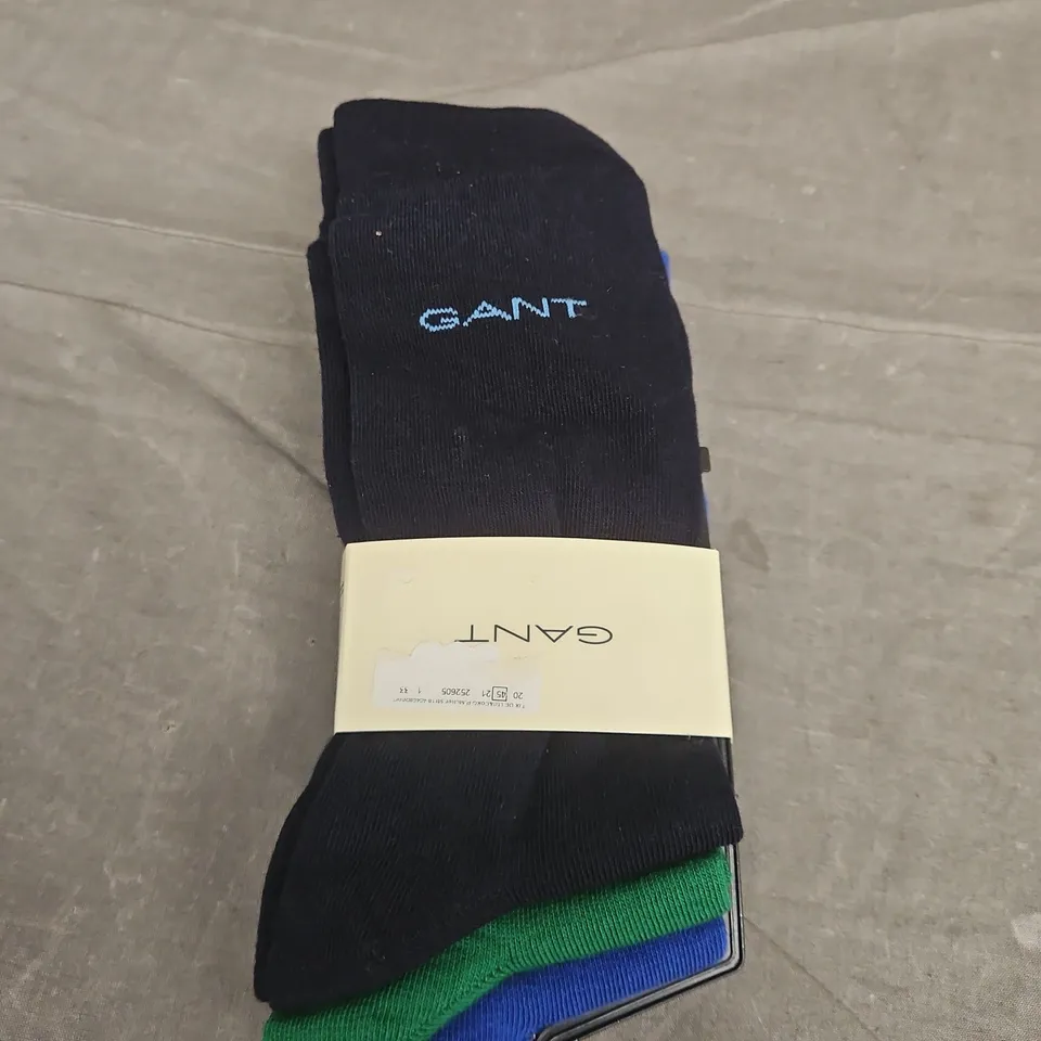 PACK OF 3 GANT SOCKS - SIZE 43/45
