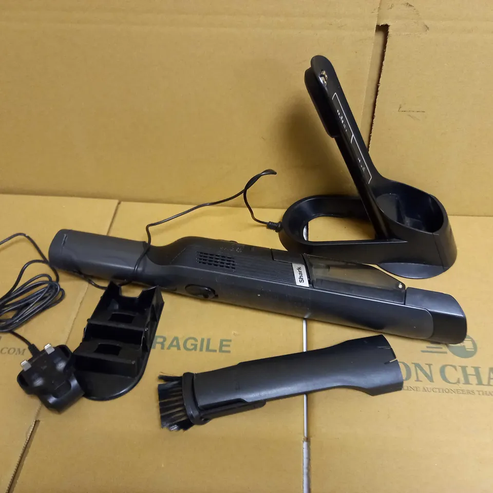 SHARK CORDLESS HANDHELD VACUUM CLEANER
