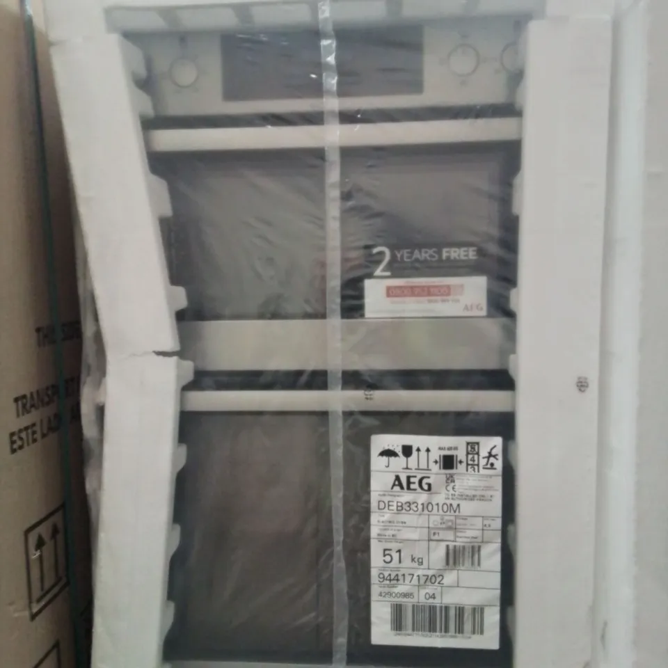 AEG INTEGRATED DOUBLE ELECTRIC OVEN STAINLESS STEEL A/A RATED Model DEB331010M RRP £709