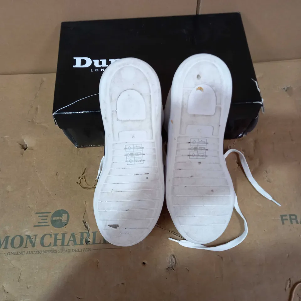 BOXED PAIR OF DUNE TRAINERS - SIZE39
