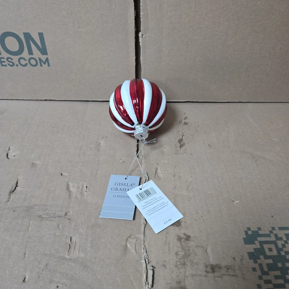 BOX OF 4 SETS OF GISELA GRAHAM RED AND WHITE CHRISTMAS HANGING ORNAMENTS (24 PER SET, 96 ITEMS IN TOTAL)
