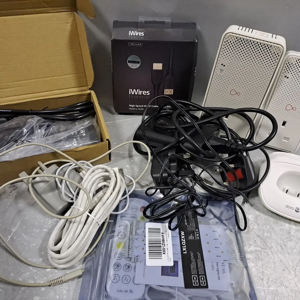 ASSORTED ELECTRICAL HOUSEHOLD ITEMS TO INCLUDE CABLES, LIGHTS, WI-FI BOOSTER, ETC 