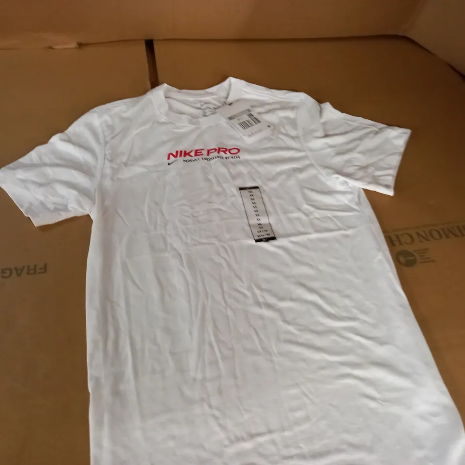NIKE PRO WHITE T-SHIRT - XS
