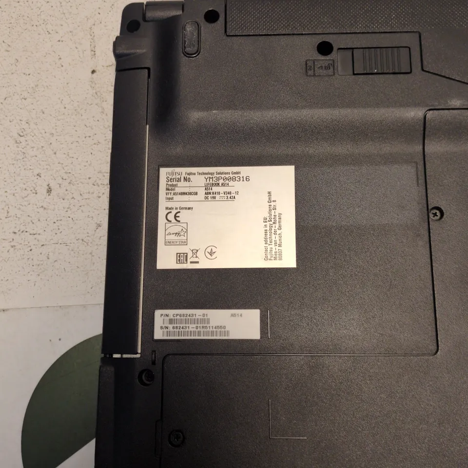 FUJITSU LIFEBOOK A514 LAPTOP – BLACK
