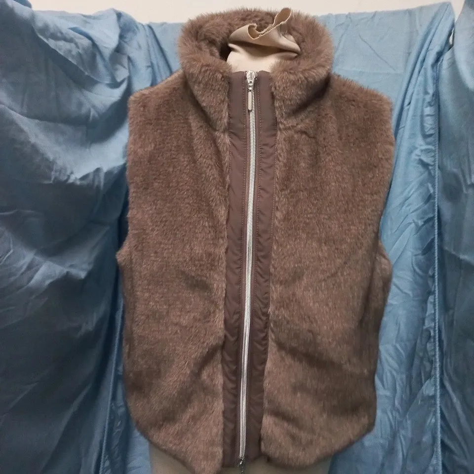 R.O.B. MINDY FUR-TRIM COAT – BROWN, UK 10 (EU 36)