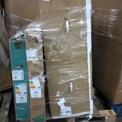 PALLET OF ASSORTED ITEMS INCLUDING 126CM LED BACK-LIGHT TV, 139CM LED BACK-LIGHT TV, JM CHRISTMAS TREE 7FT 