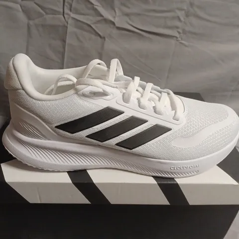 BOXED PAIR OF ADIDAS RUNFALCON 5 J WHITE SNEAKERS –  UK 6