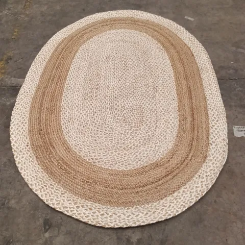 QUALITY DESIGNER AREA RUG - APPROXIMATELY 232CM X 161CM
