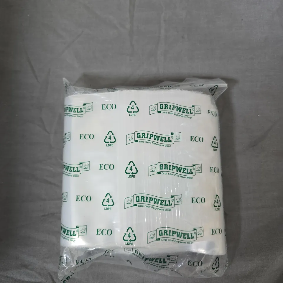 TOTE OF APPROXIMATELY 20 ASSORTED ITEMS TO INCLUDE: GRIP SEAL POLYTHENE BAGS 