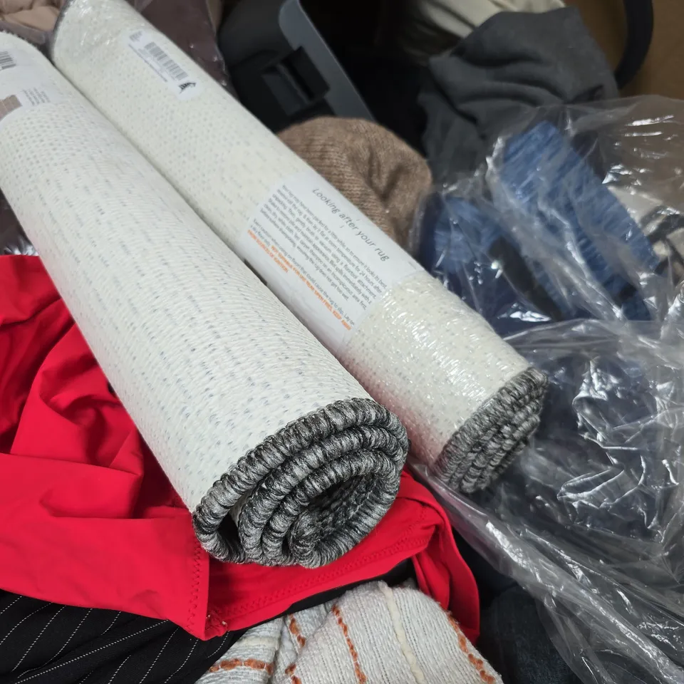 PALLET OF ASSORTED HOUSEHOLD AND CLOTHING ITEMS TO INCLUDE ROLLED RUGS, MOONDROP TWS EARBUDS, TOILET TISSUE MULTI-PACK AND VARIOUS CLOTHING ITEMS