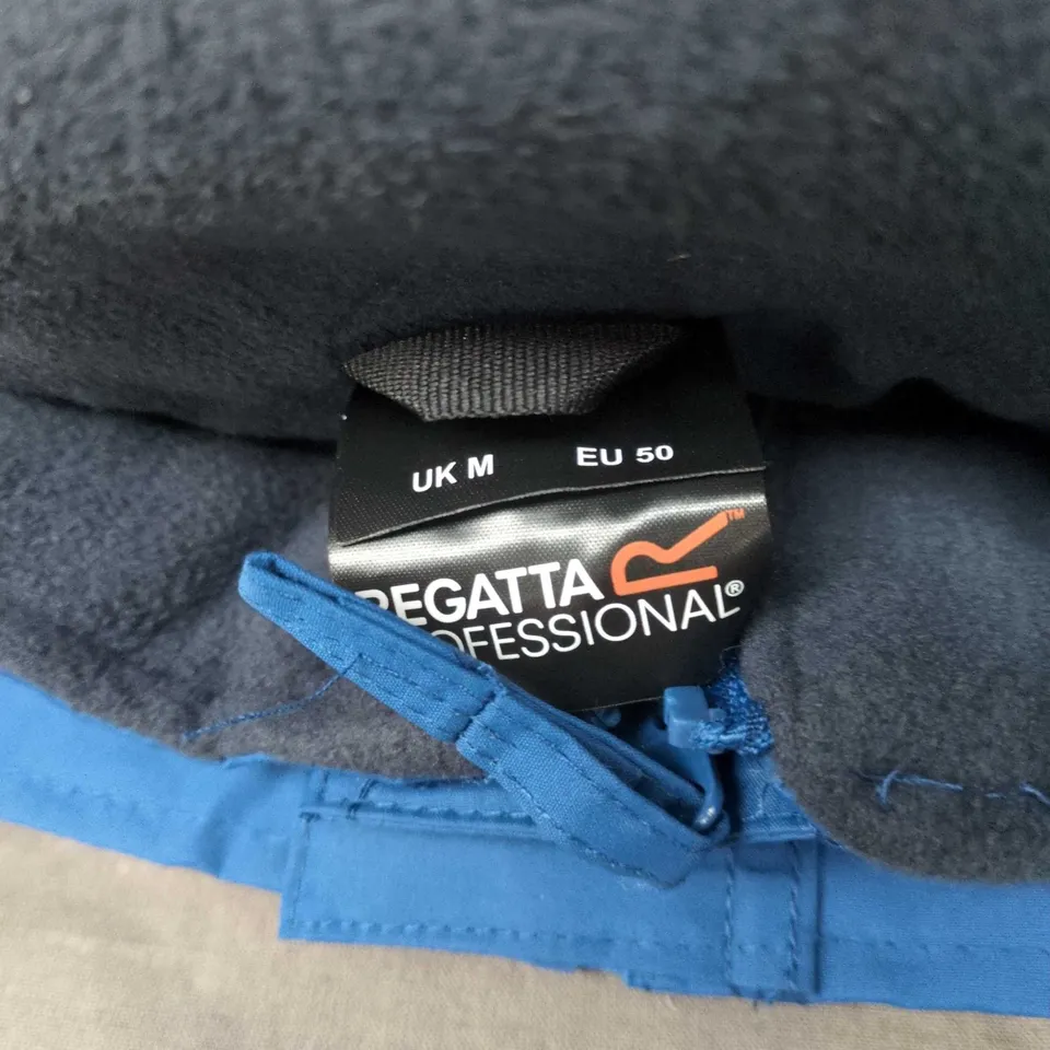 REGATTA PROFESSIONAL WATERPROOF INSULATED JACKET WITH ALZHEIMER'S SOCIETY BRANDING – UK M (EU 50)