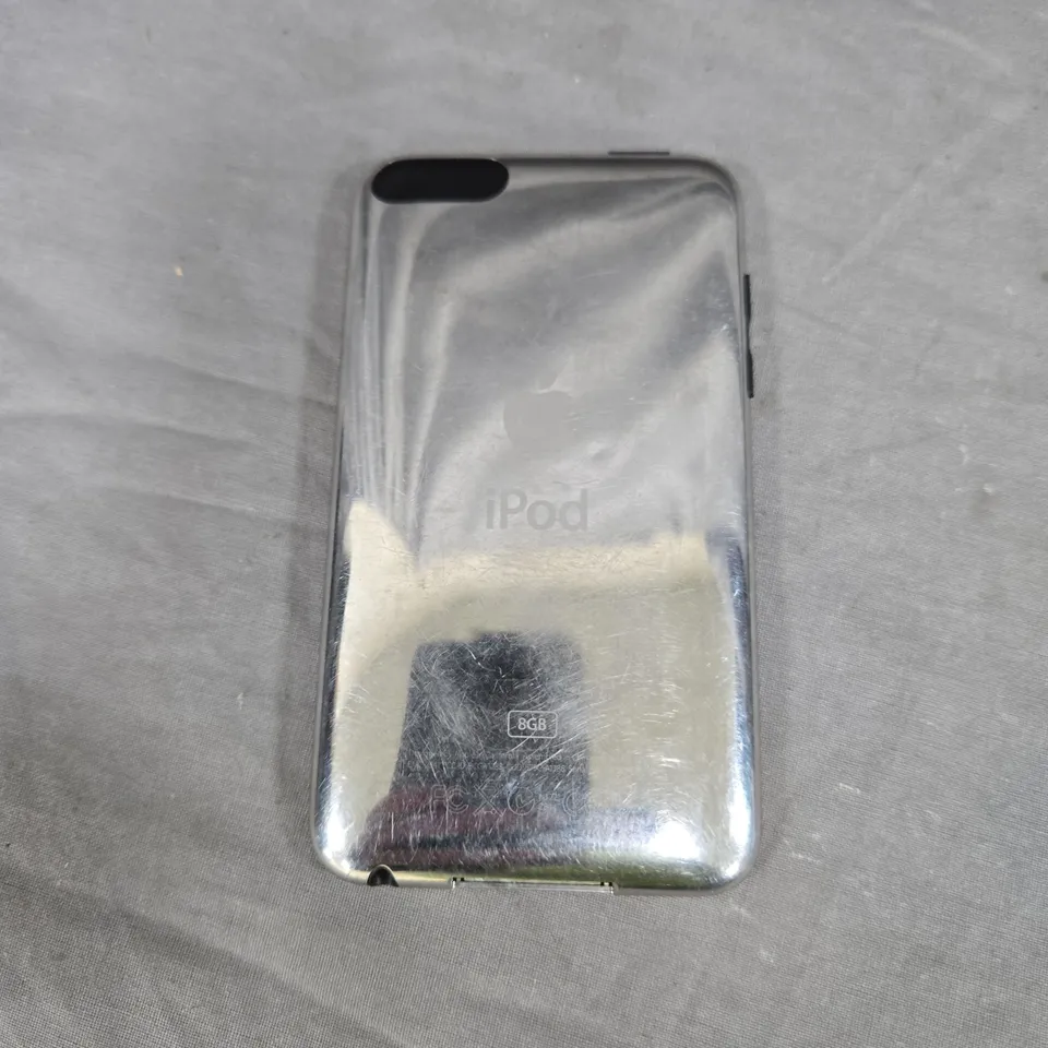 APPLE IPOD TOUCH 2ND GEN 