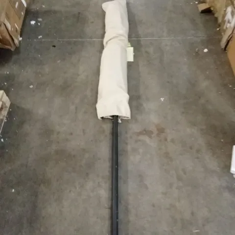 COLLETTE CARROUSEL 2.5m PARASOL