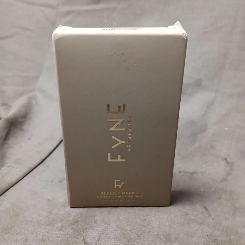 BOXED AND SEALED FYNE ARTBEAUTY SLEEK CHEEKS DIMENSION BLUSHER DUO POSEY PINK (2X4.5G)