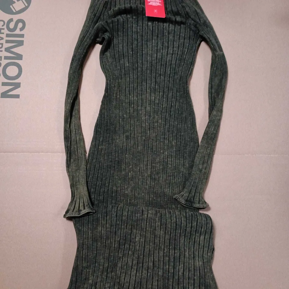 DIESEL D-WAVYA DRESS IN GREEN - SMALL