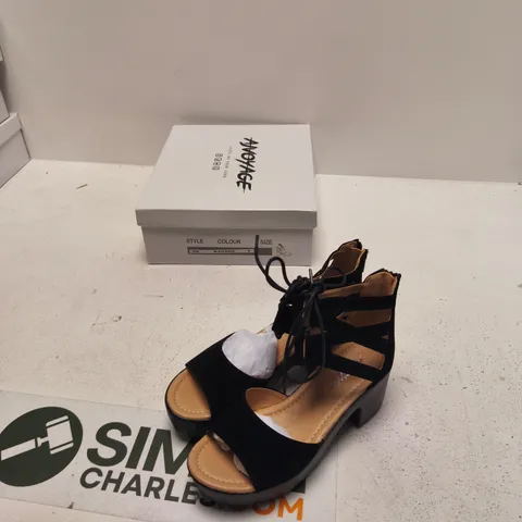 ANVOYAGE BLACK SUEDE PLATFORM SANDALS – UK SIZE 5
