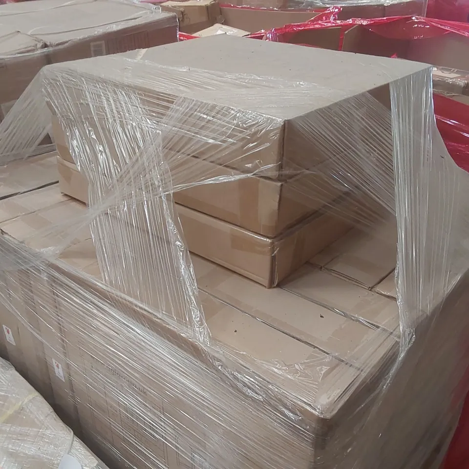PALLET CONTAINING A VERY LARGE QUANTITY OF METAL FOLDING TABLES ECT